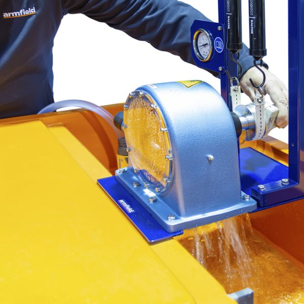 F1-25佩尔顿水轮机演示装置 - 尊龙集团仪器装备中国有限