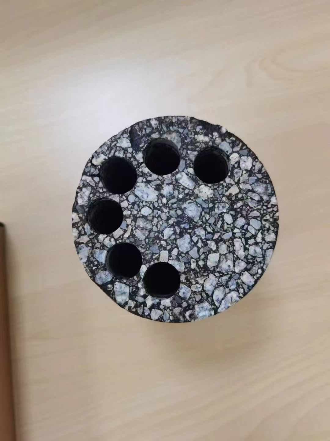 全自动实验室多功效取芯机 - 尊龙集团仪器装备中国有限公司